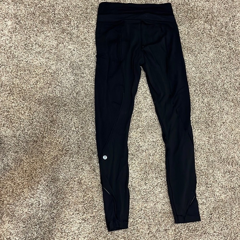 Black Lululemon leggings